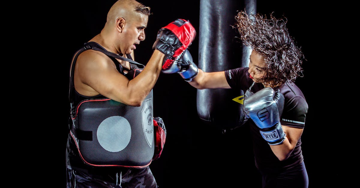 découvrez l'univers passionnant de la boxe : techniques, entraînements, compétitions et conseils pour tous les niveaux. que vous soyez novic