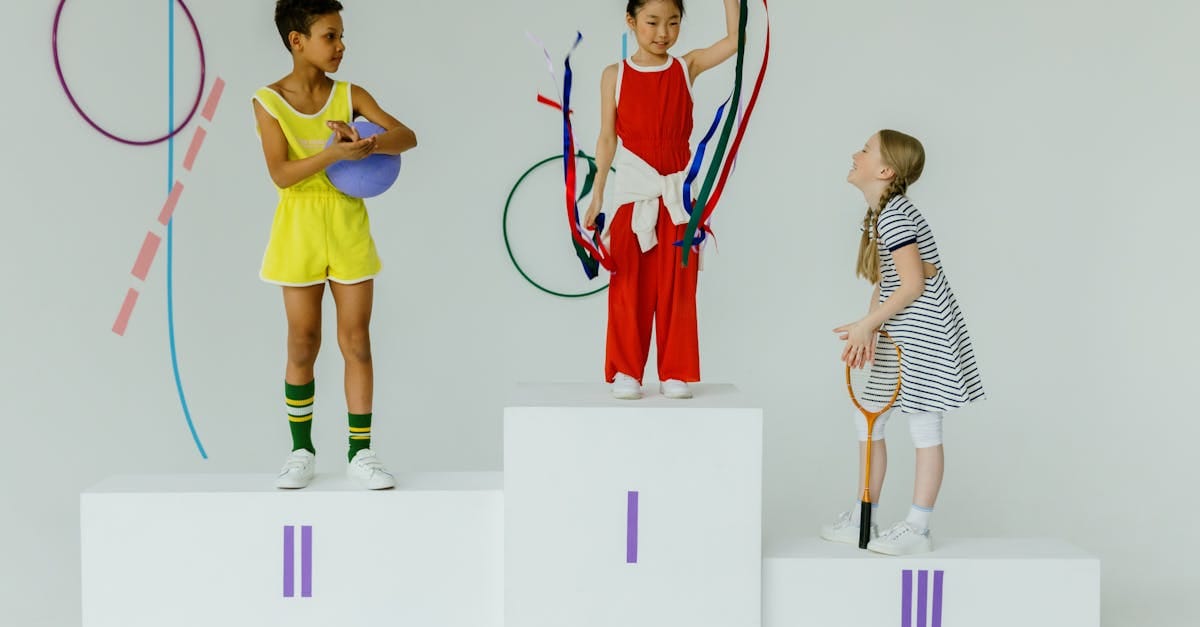 découvrez l'univers inspirant des jeunes athlètes, leur passion pour le sport, leurs défis et leurs réussites. suivez leur parcours exceptionnel vers l'excellence et apprenez comment ils équilibrent études et compétitions tout en cultivant des valeurs telles que le travail d'équipe et la persévérance.