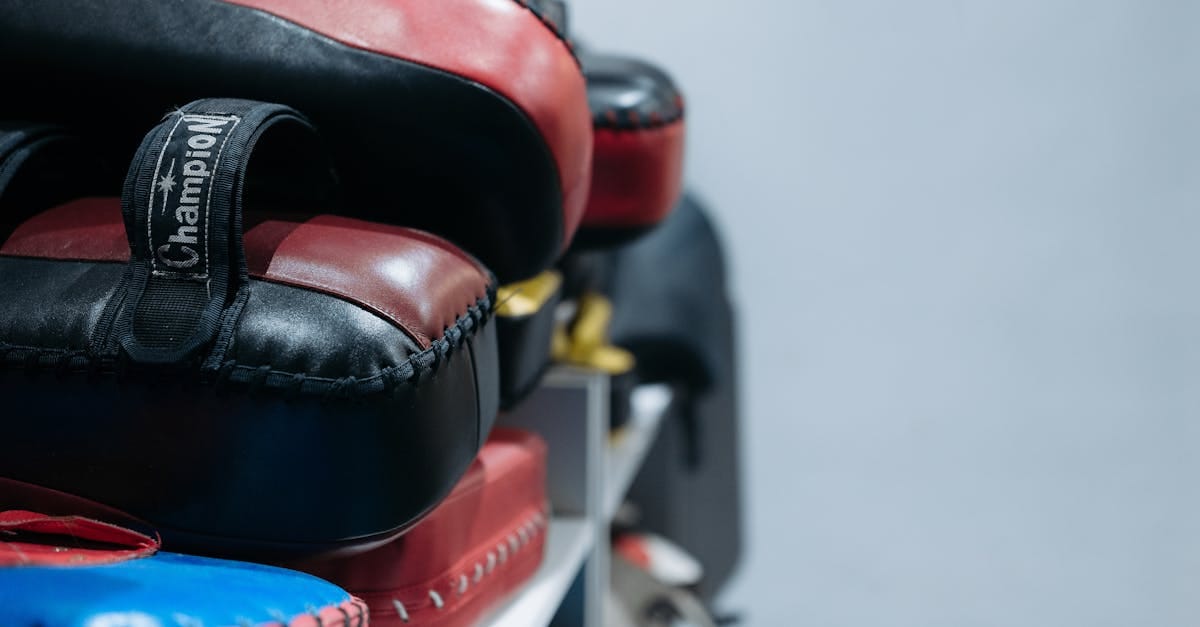 rejoignez notre boxing club et plongez dans l'univers dynamique de la boxe. que vous soyez débutant ou boxeur expérimenté, nous proposons des entraînements adaptés à tous les niveaux, tout en favorisant la discipline, la condition physique et l'esprit d'équipe. transformez votre passion en compétence dans une ambiance conviviale et motivante!