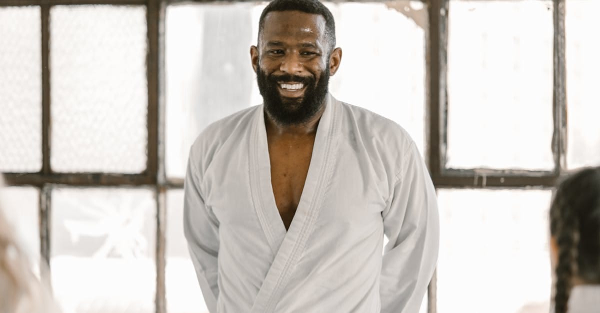 découvrez les bienfaits de la boxe éducative, une discipline alliant apprentissage, développement personnel et amélioration des compétences physiques. réveillez le champion qui sommeille en vous !